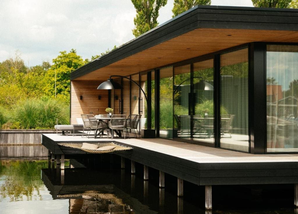 Haven Lake Village, Kortenhoef – romantic hotel