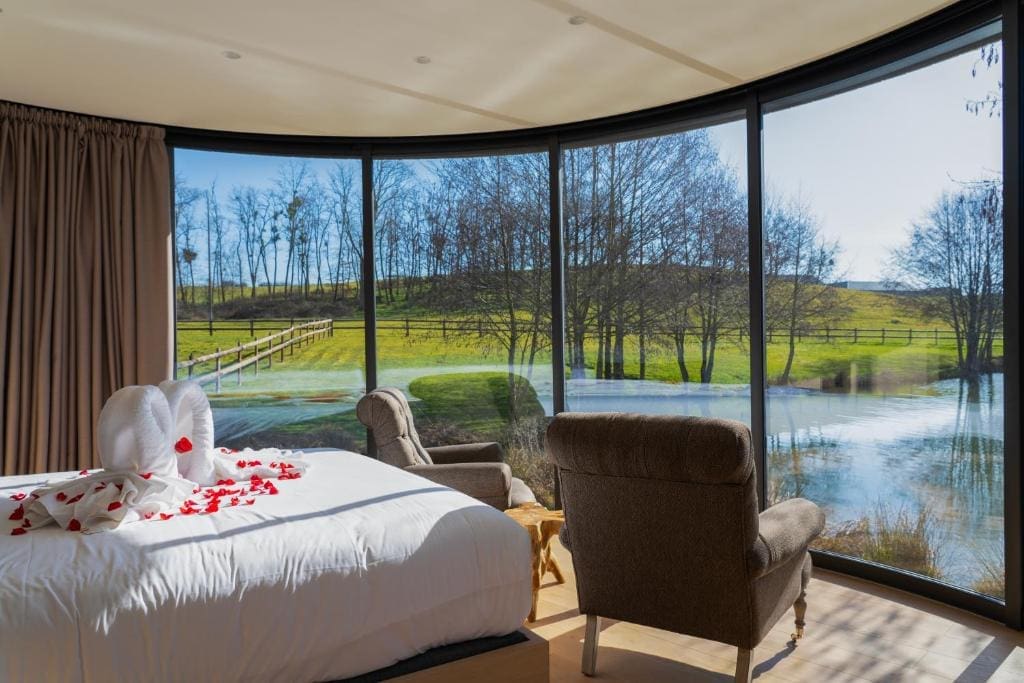 Domaine de Rymska & Spa, Saint-Jean-de-Trézy – romantic hotel