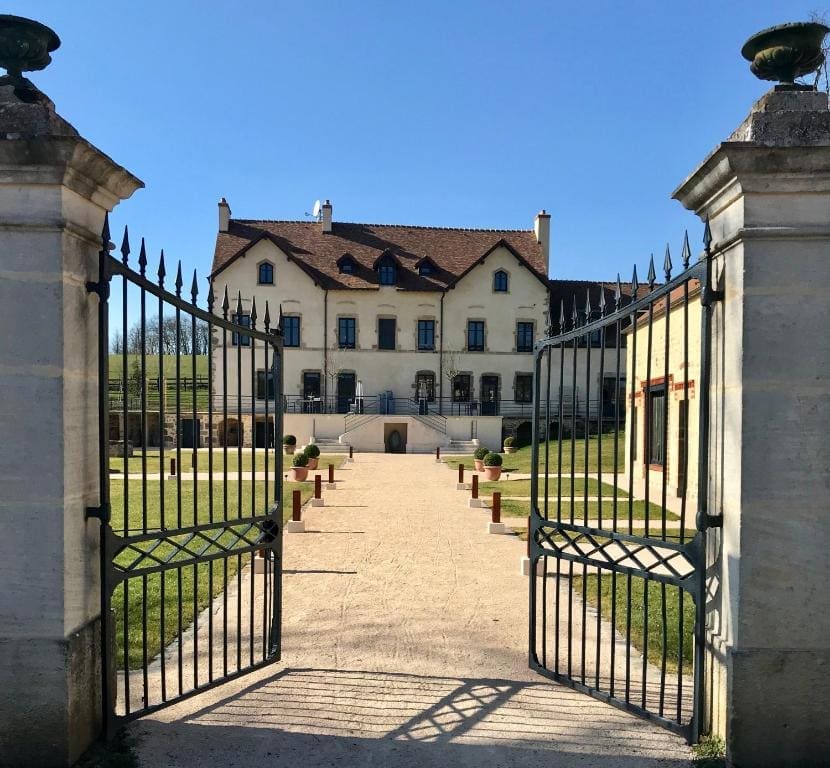 Domaine de Rymska & Spa, Saint-Jean-de-Trézy – romantic hotel