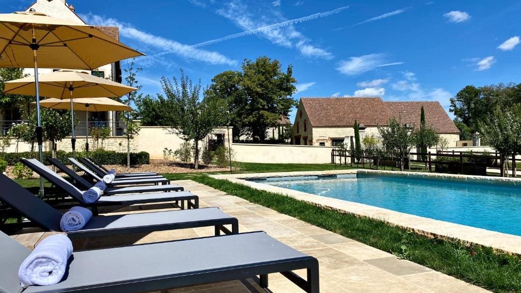 Domaine de Rymska & Spa, Saint-Jean-de-Trézy – romantic hotel
