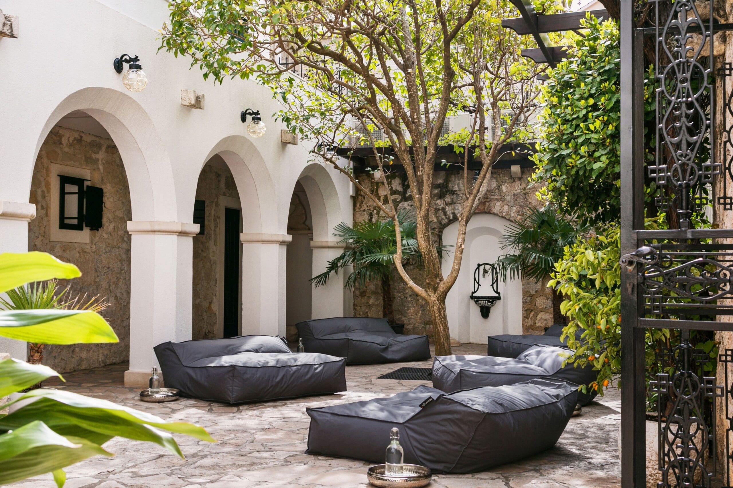 14VillaGiardinoBolBestRomanticHotelsCroatia