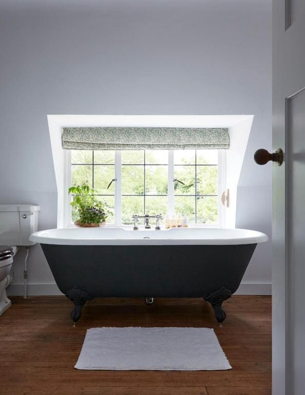 16ArtistResidenceOxfordshireUK-BestRomanticNatureHotels