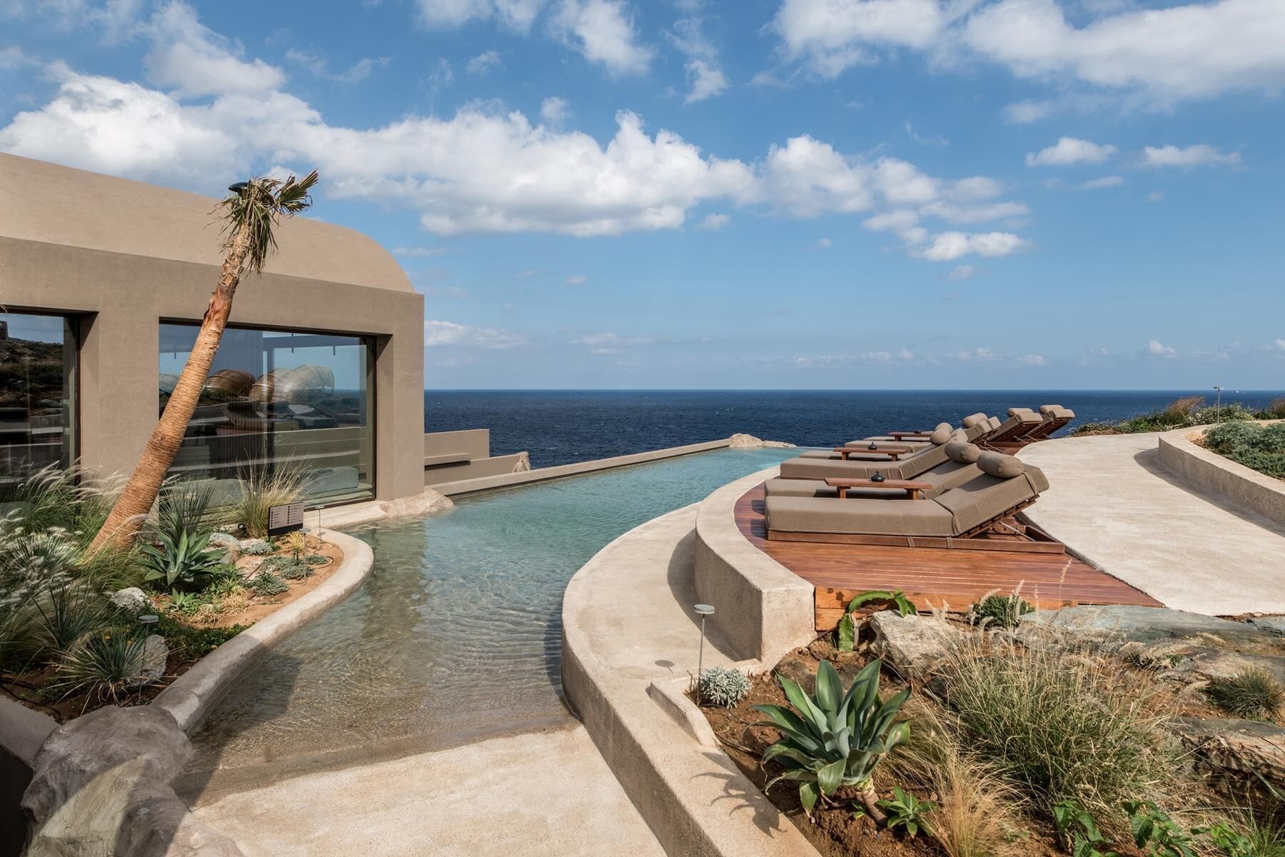 3-AcroSuitesCrete-BestRomanticHotelsGreece