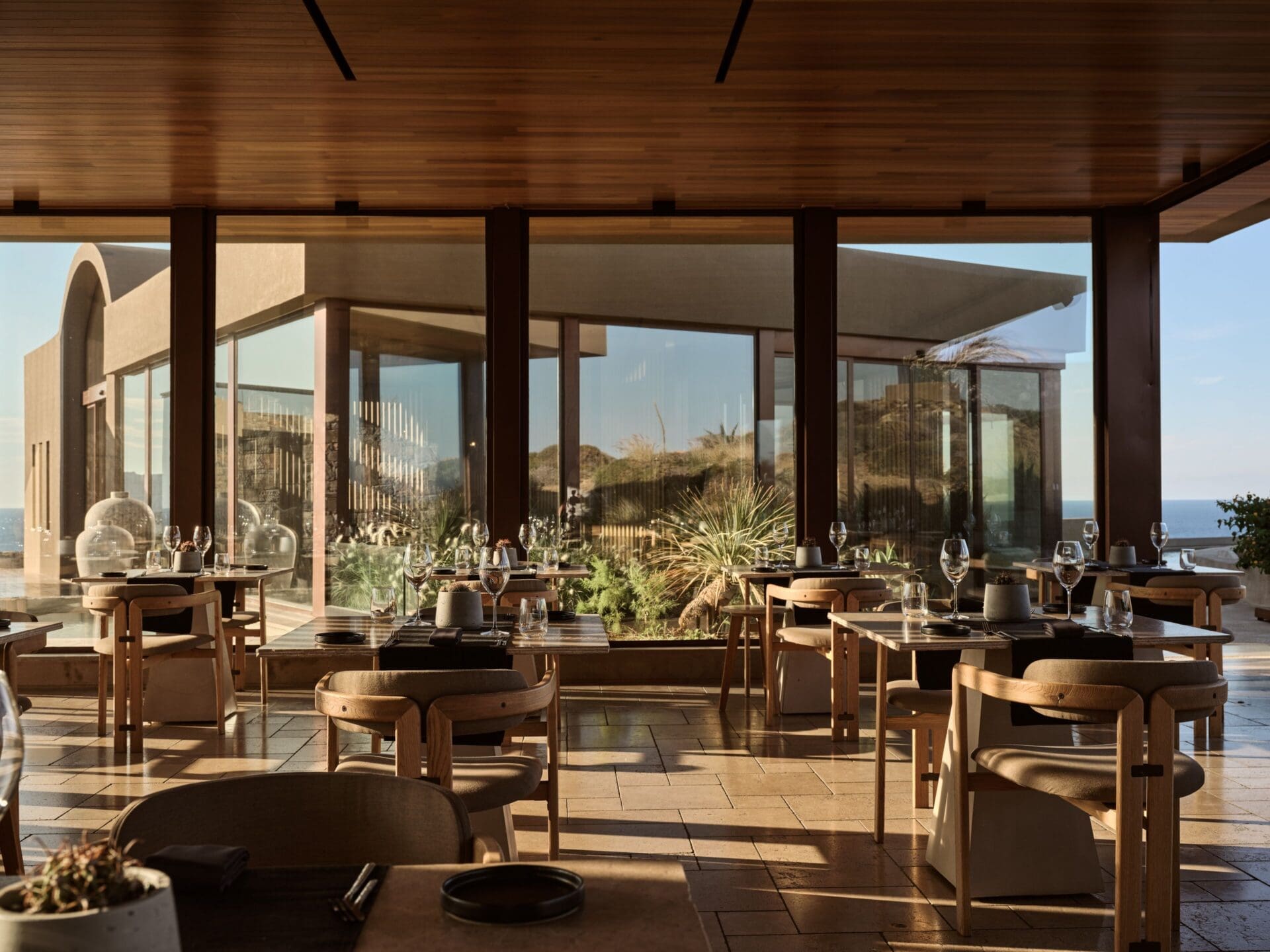 5-AcroSuitesCrete-BestRomanticHotelsGreece